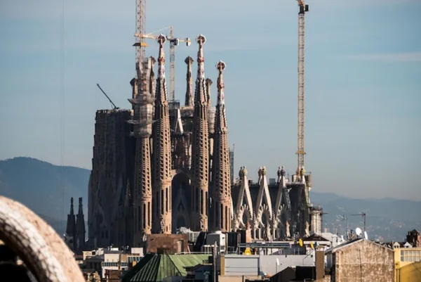 Najsłynniejsze zabytki sakralne — Katedra La Sagrada Familia